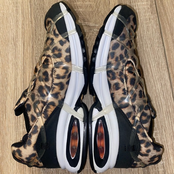 Nike Air Kukini SE Leopard (Black/Kumquat/White) Sneakers - Size 6 - Picture 4 of 8